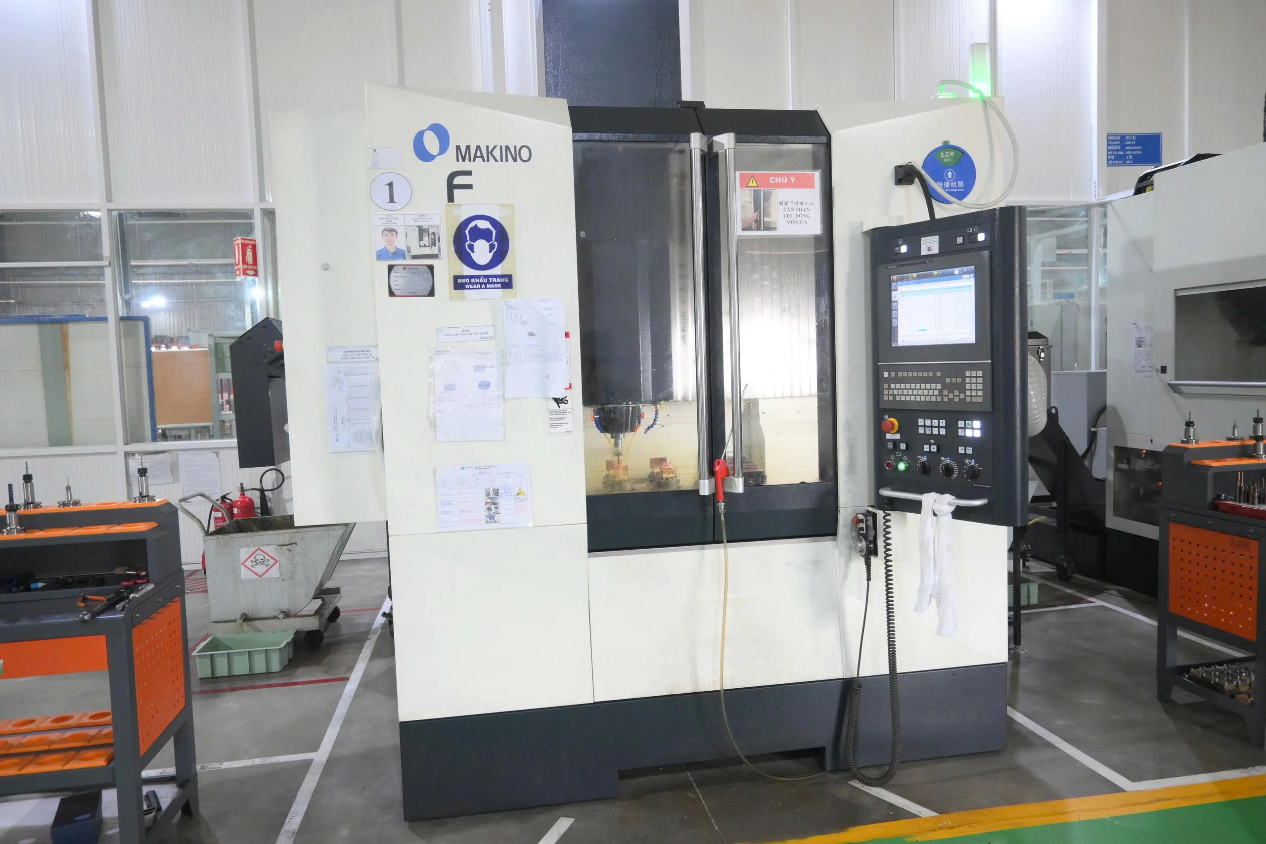 Đúc ép nhựa tại Việt Nam