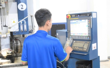 Xưởng gia công CNC khuôn ép nhựa chuẩn từ thiết kế đến thử khuôn
