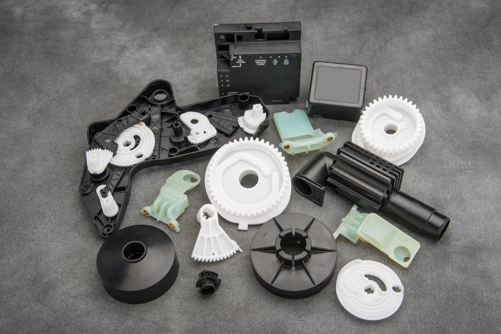 Gia công ép nhựa