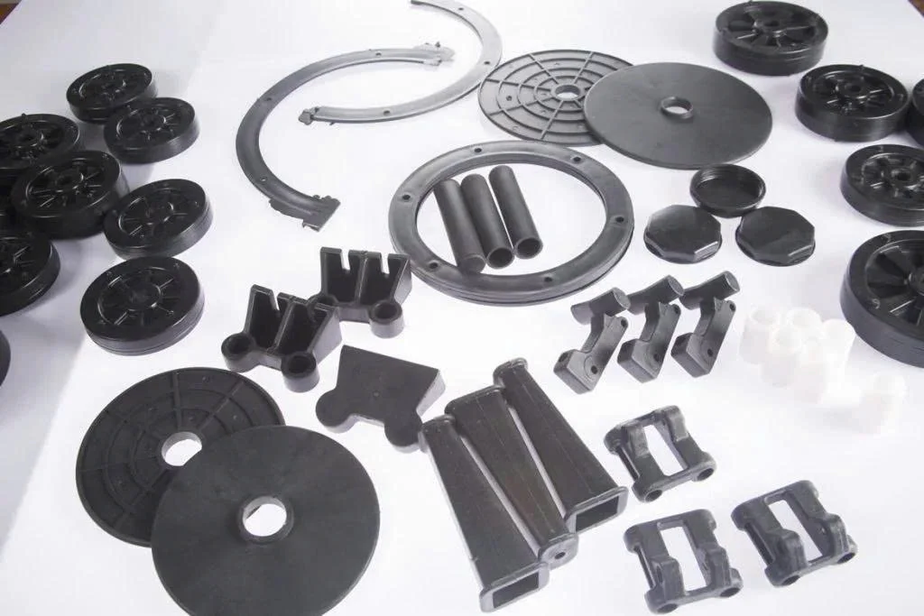 Plastic component injection molding factory