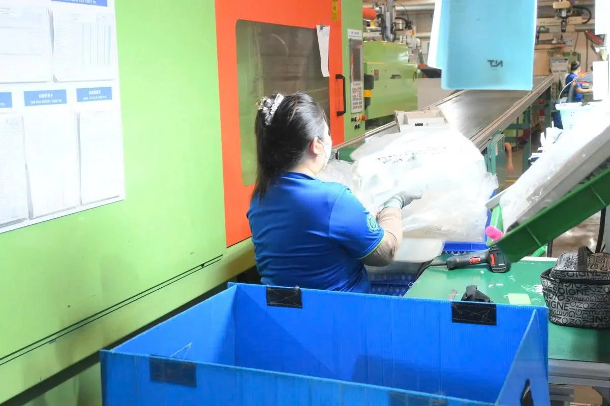 Detailed plastic injection molding