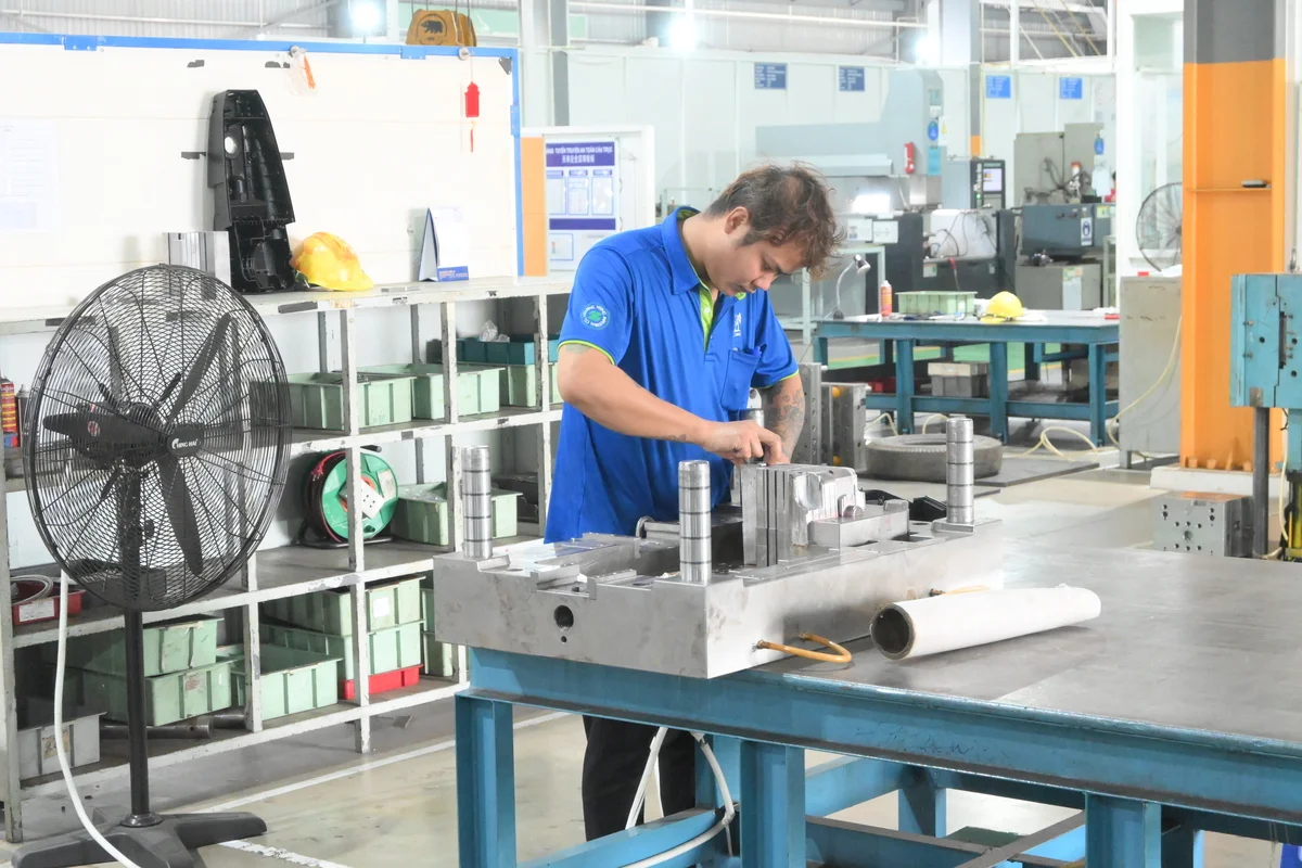 Ép nhựa công nghiệp