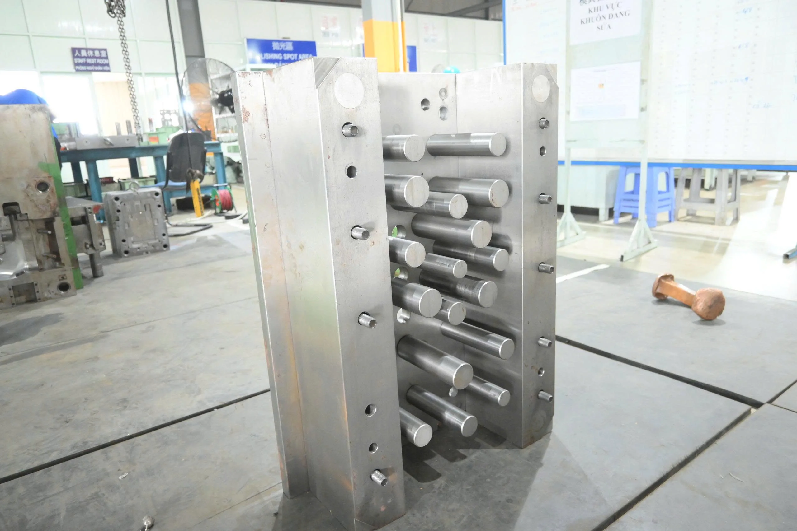 Thiết kế khuôn ép nhựa