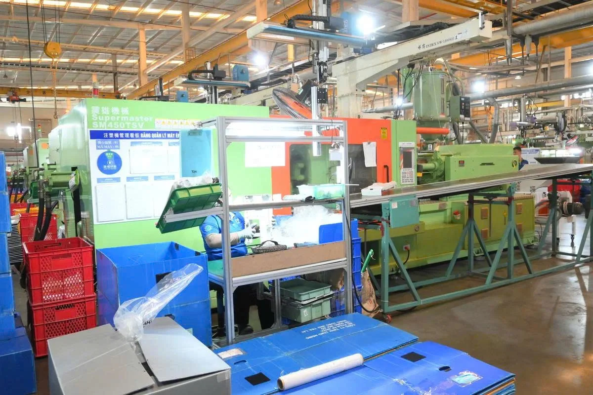 Plastic & Electronic Assembly and Packaging