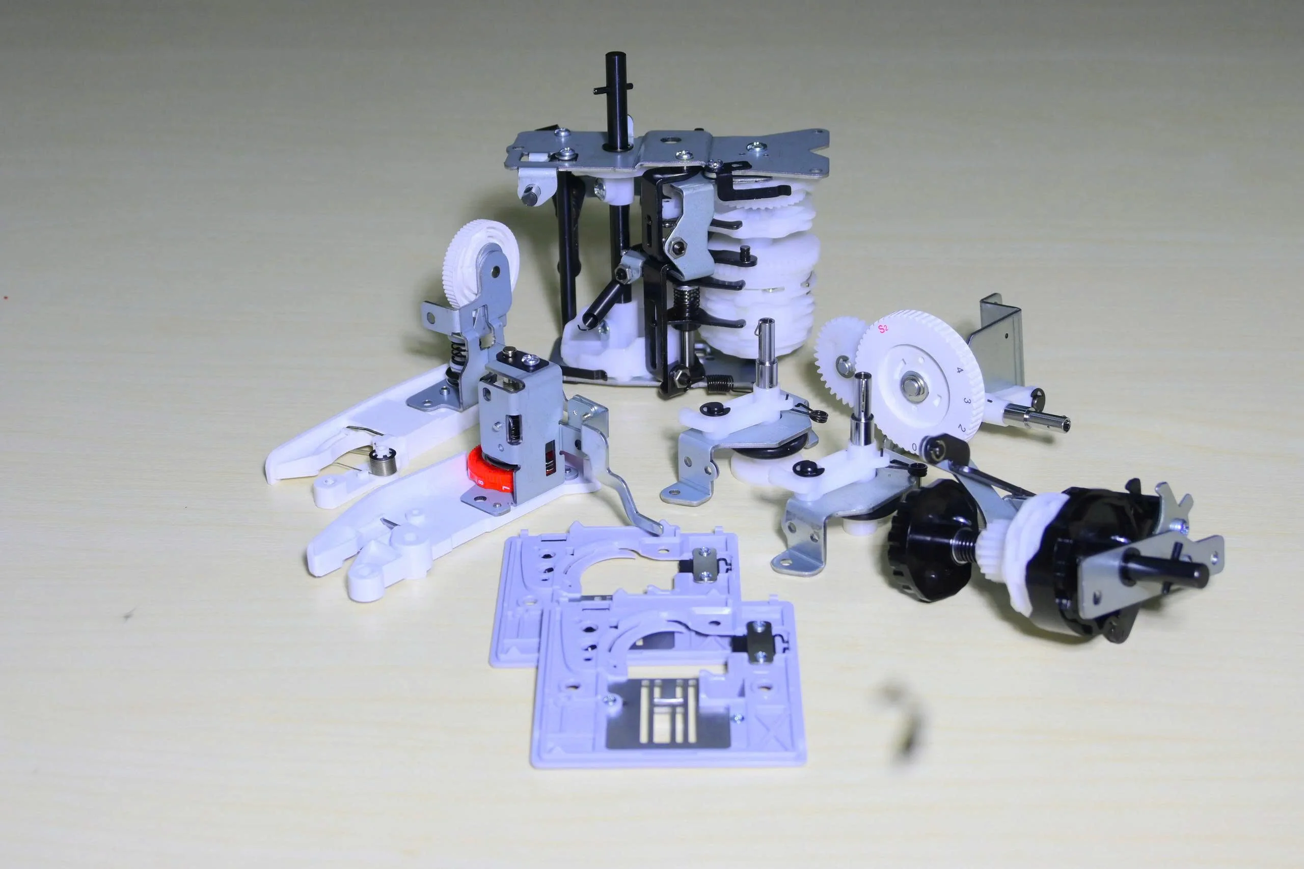 Nhà sản xuất OEM linh kiện nhựa