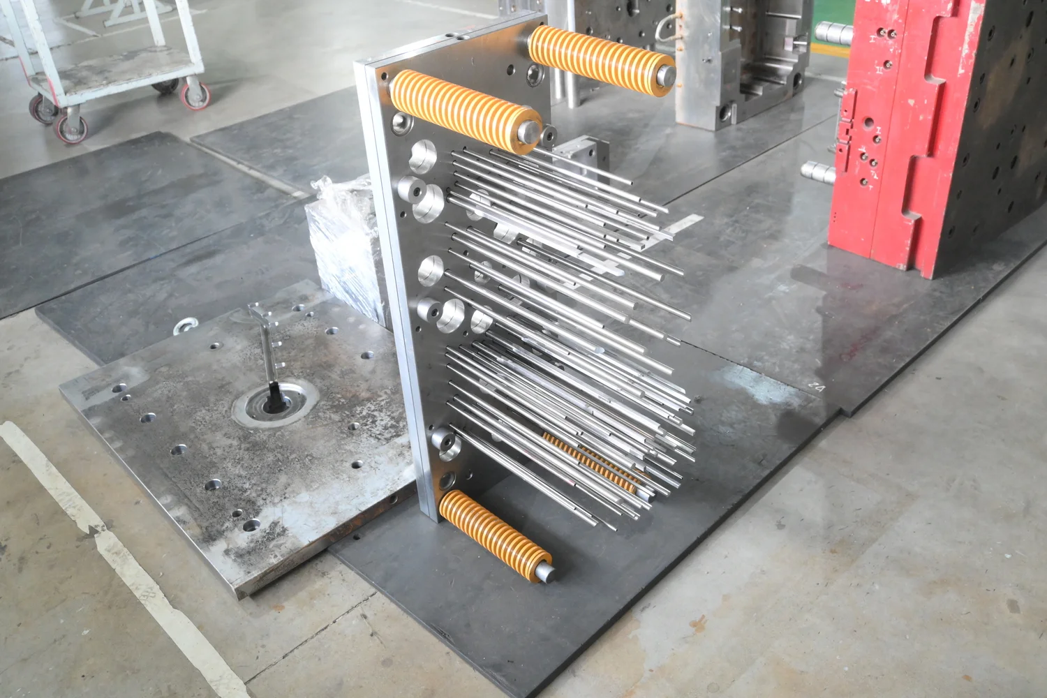 Gia công khuôn mẫu tphcm